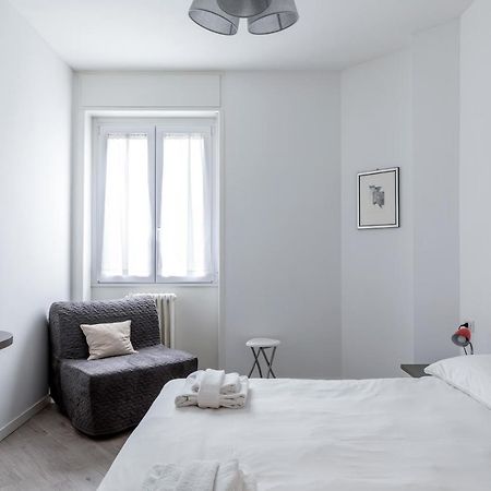 Piazza De Angeli M1 Comfortable Flat with Balcony Milano Esterno foto